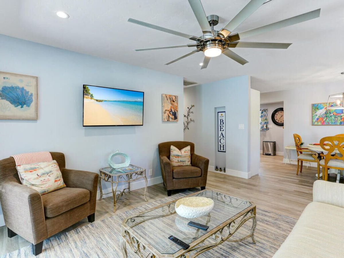 Photo 4 of Private Home Minutes Away from Downtown Naples and Beautiful Naples Beaches