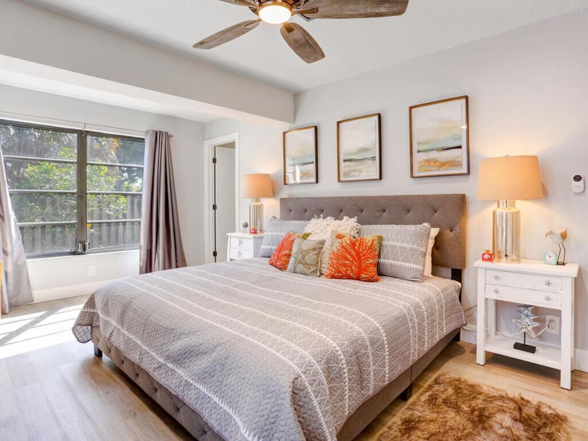 Photo 16 of Private Home Minutes Away from Downtown Naples and Beautiful Naples Beaches