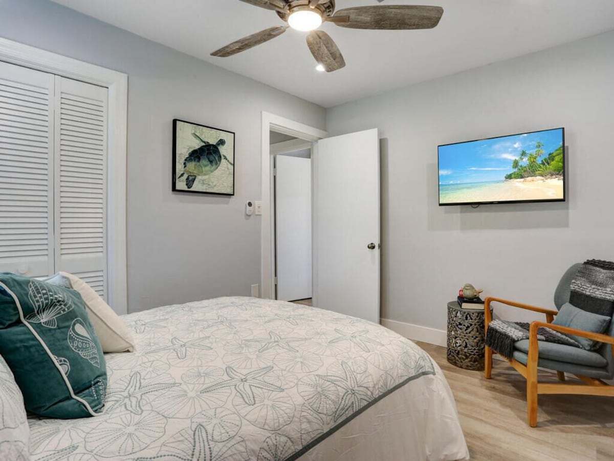 Photo 20 of Private Home Minutes Away from Downtown Naples and Beautiful Naples Beaches