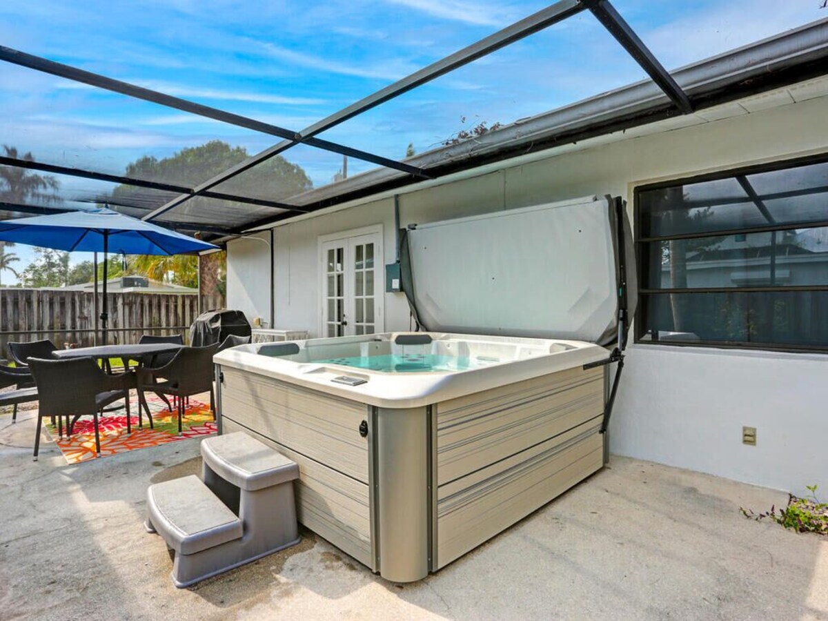 Photo 30 of Private Home Minutes Away from Downtown Naples and Beautiful Naples Beaches
