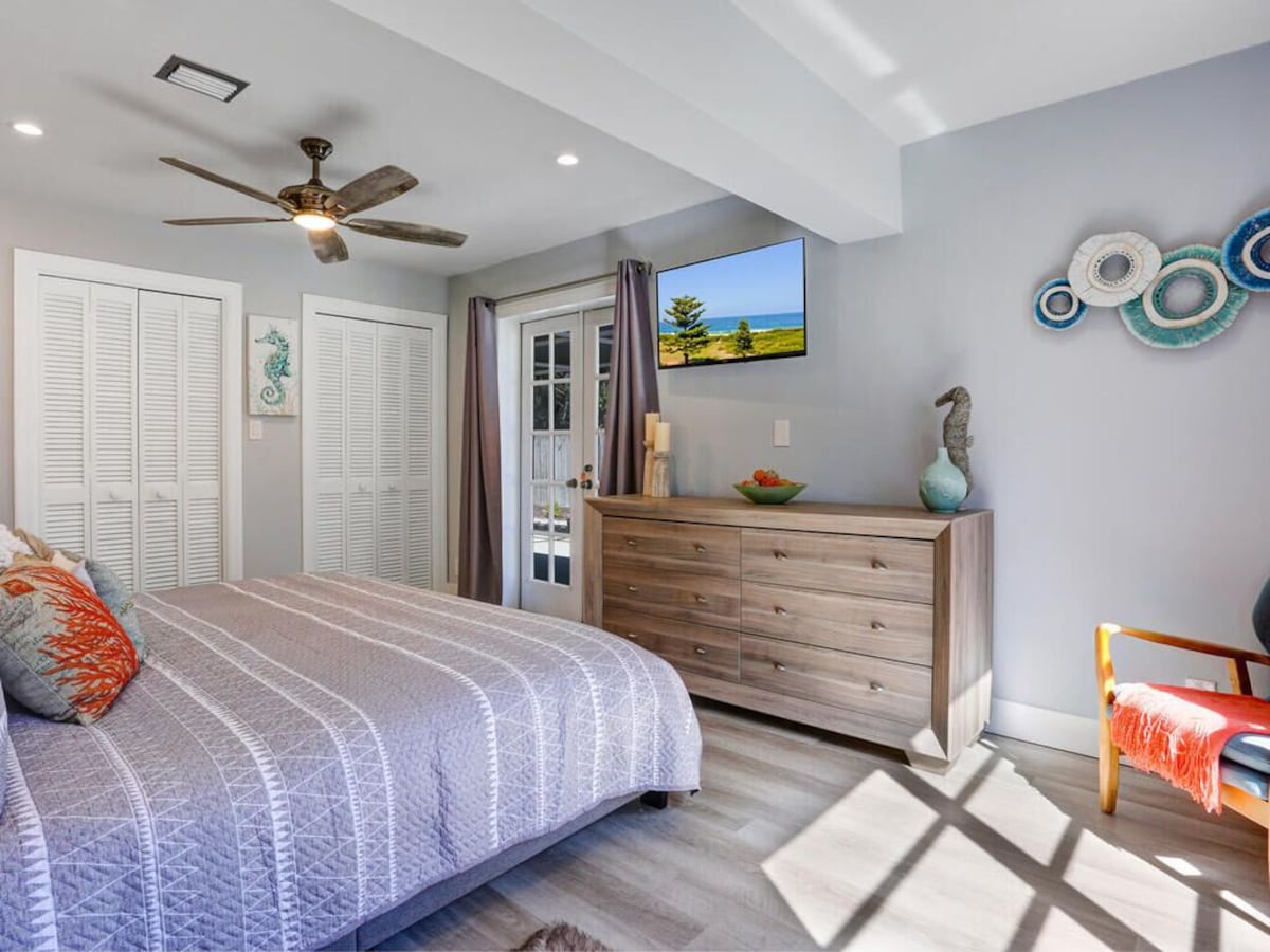 Photo 15 of Private Home Minutes Away from Downtown Naples and Beautiful Naples Beaches