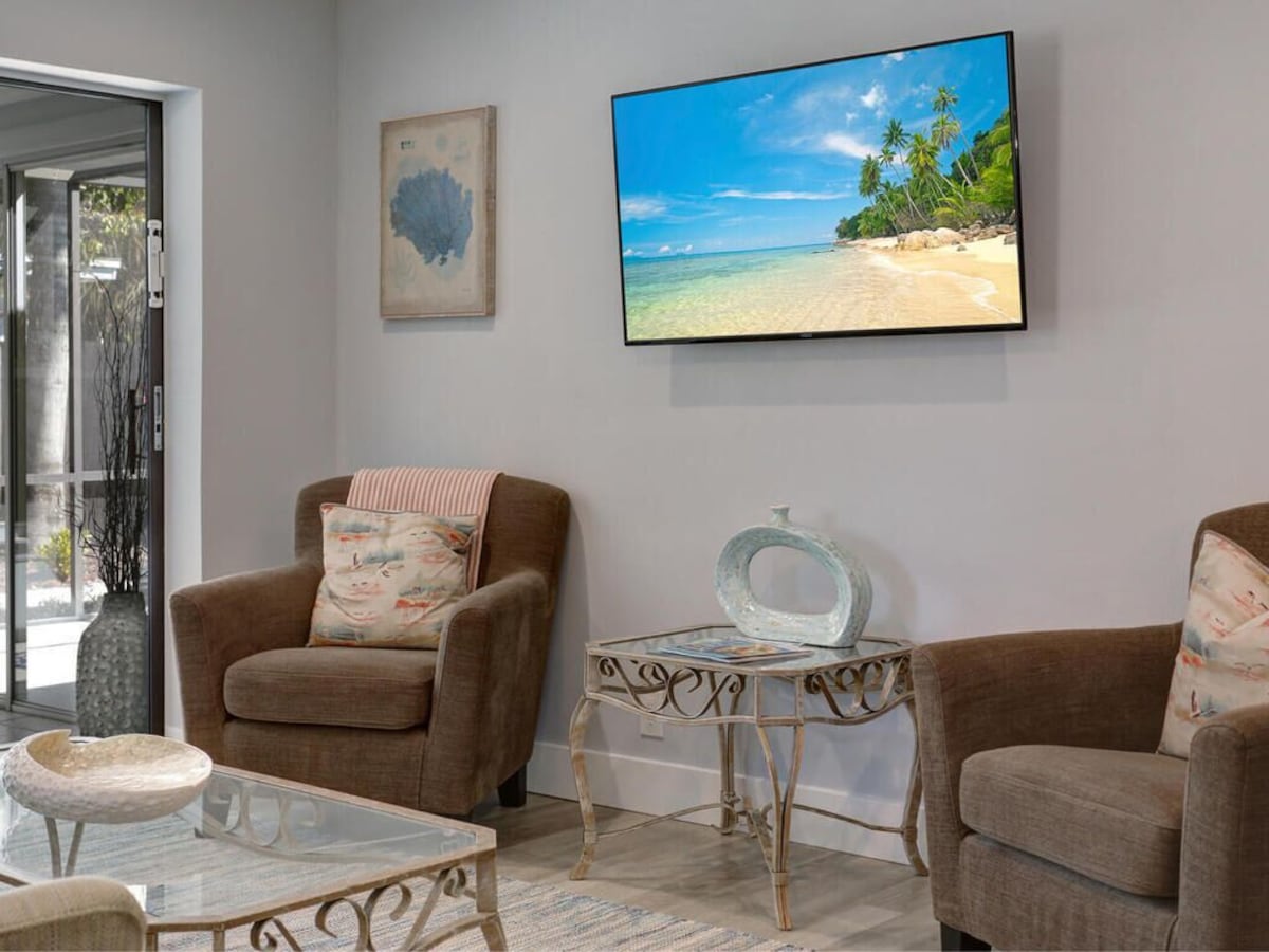 Photo 6 of Private Home Minutes Away from Downtown Naples and Beautiful Naples Beaches