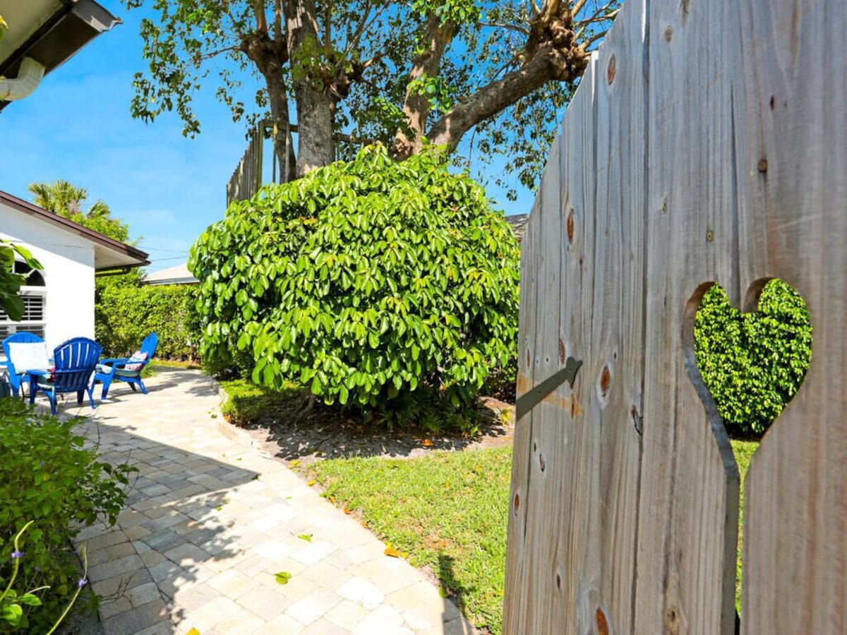 Photo 26 of Cute Three Bedroom Home with Private Pool, Close to the Beach and Mercato