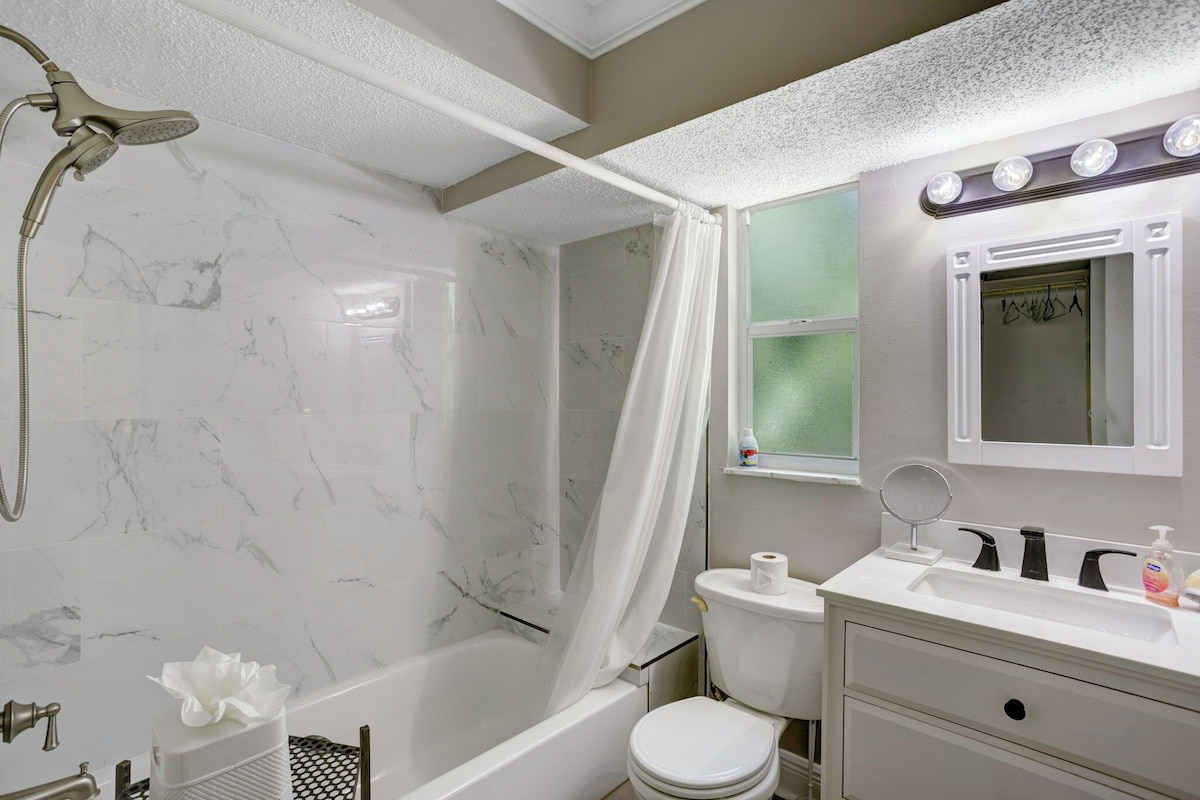 Photo 13 of Cute Three Bedroom Home with Private Pool, Close to the Beach and Mercato