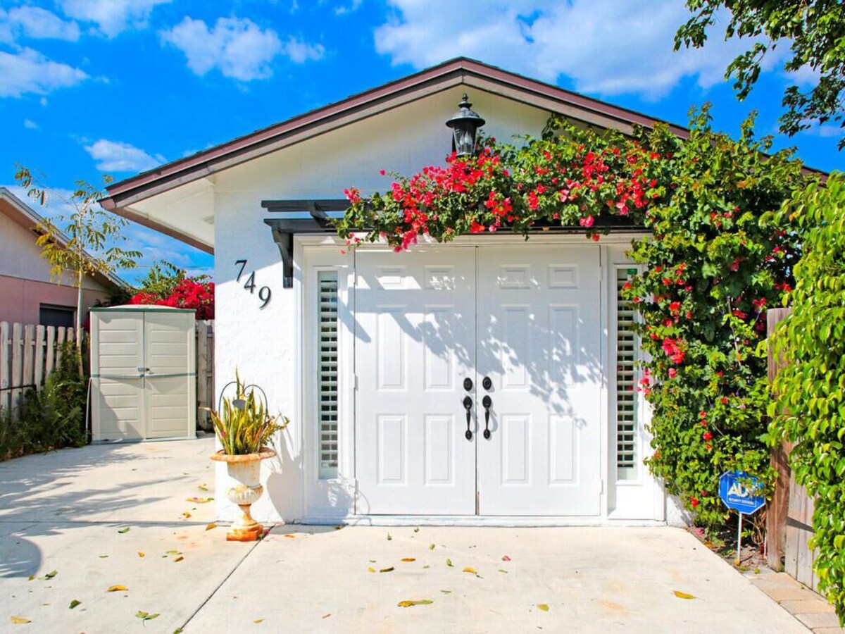 Photo 20 of Cute Three Bedroom Home with Private Pool, Close to the Beach and Mercato