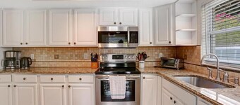 Seahorse Villa 856 98th – Short Distance to Beaches, Shopping, & Dining