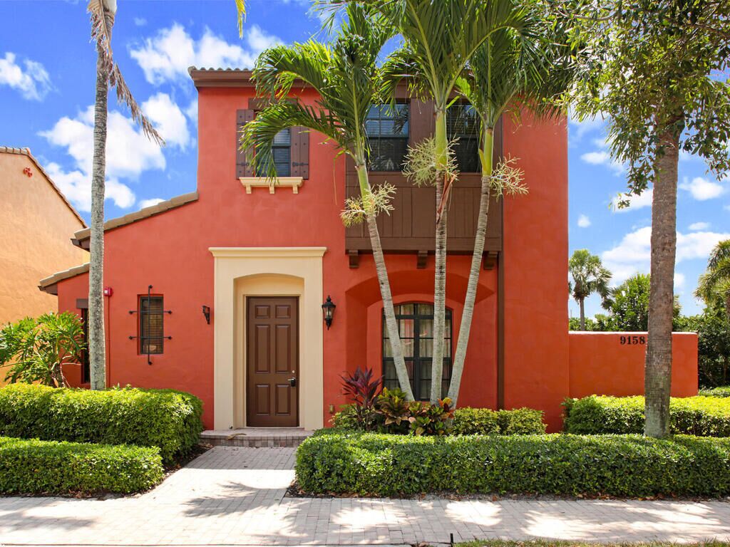 Beautiful Casita in Ole' section of Lely Resort - Resort Style Pool & Dining