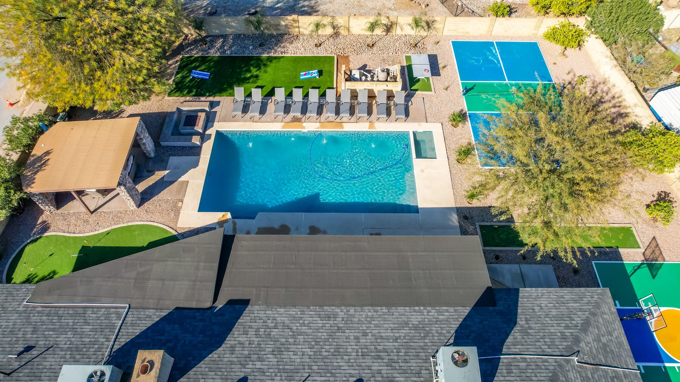 9 BDRM Multimillion Estate ❤️ Huge Pool-Cabana-Spa-Pickleball-Basketball-Firepit.