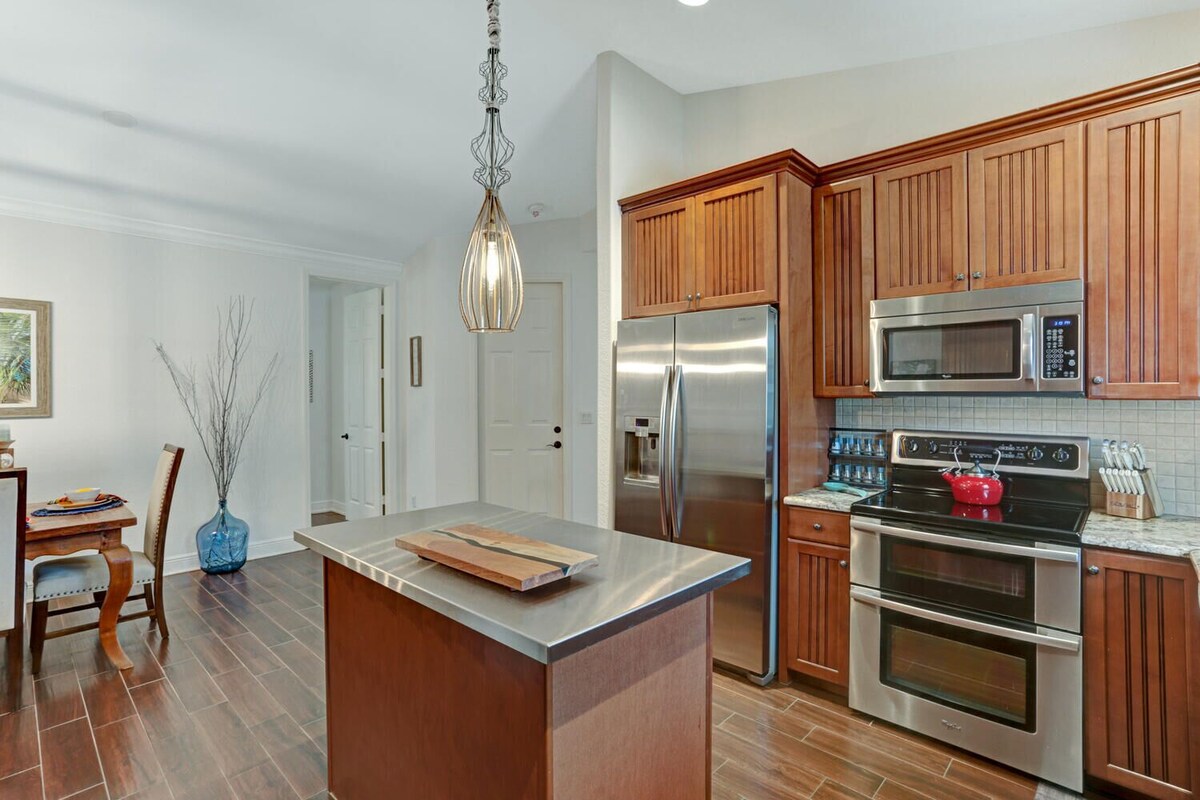 Photo 4 of Spacious Home with Game Room in Naples – Minutes to Beaches & Restaurants