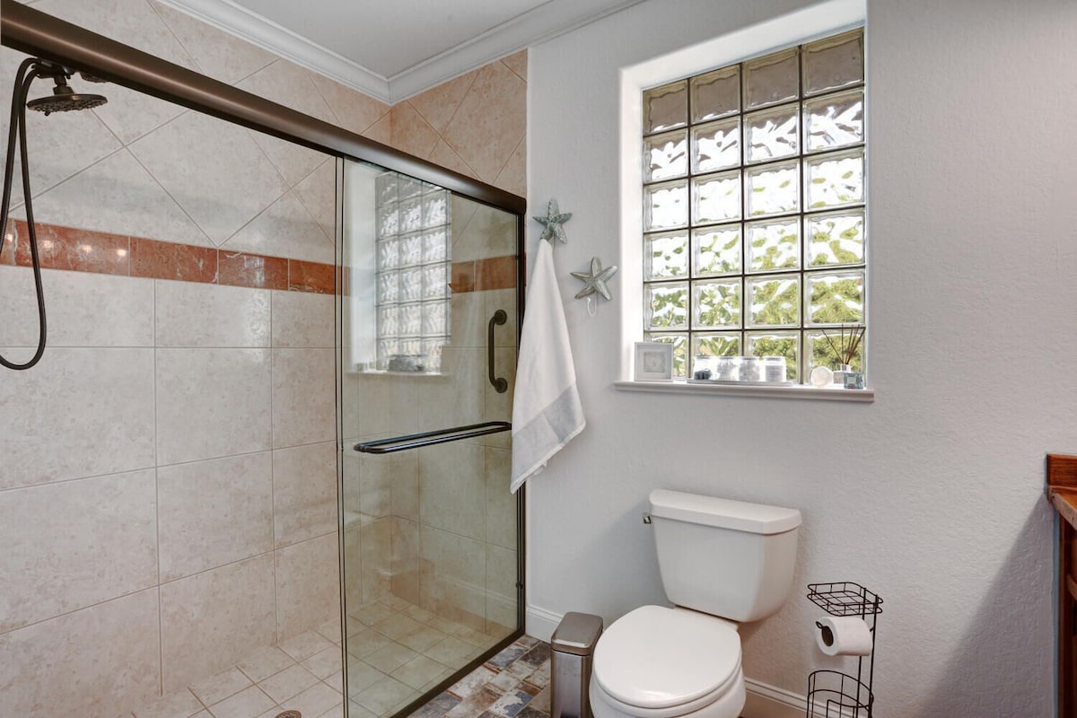 Photo 23 of Spacious Home with Game Room in Naples – Minutes to Beaches & Restaurants