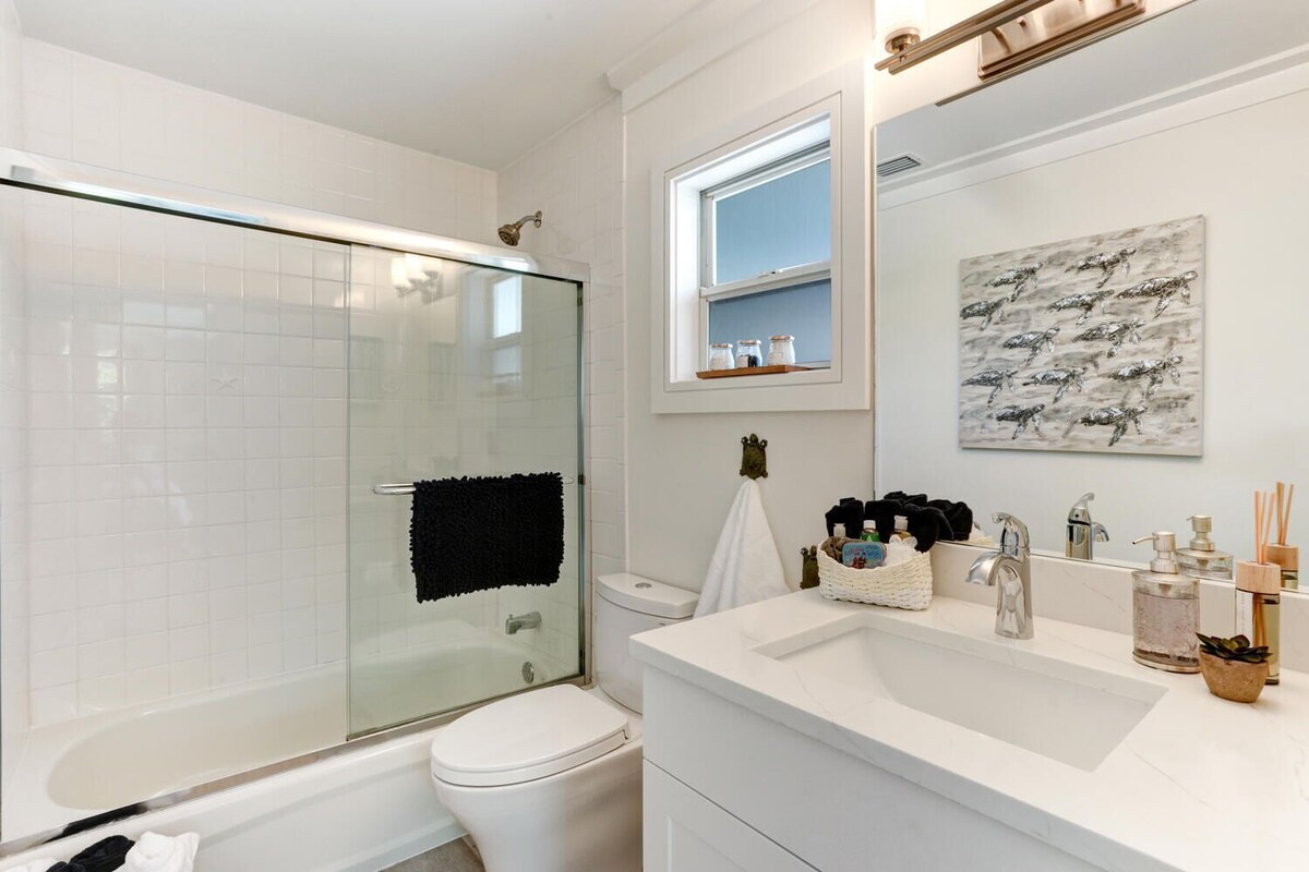 Photo 24 of Beautiful Home with Private Pool – Minutes from Downtown Naples and Beaches