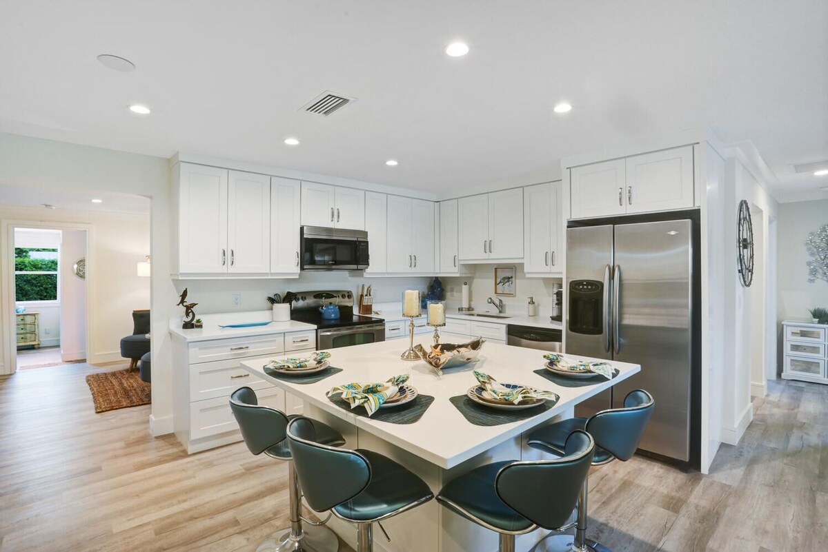 Photo 8 of Beautiful Home with Private Pool – Minutes from Downtown Naples and Beaches