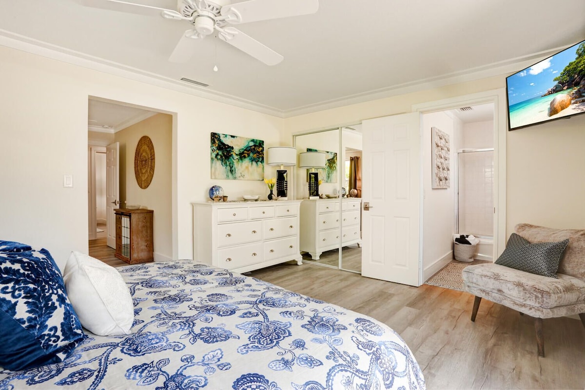 Photo 25 of Beautiful Home with Private Pool – Minutes from Downtown Naples and Beaches