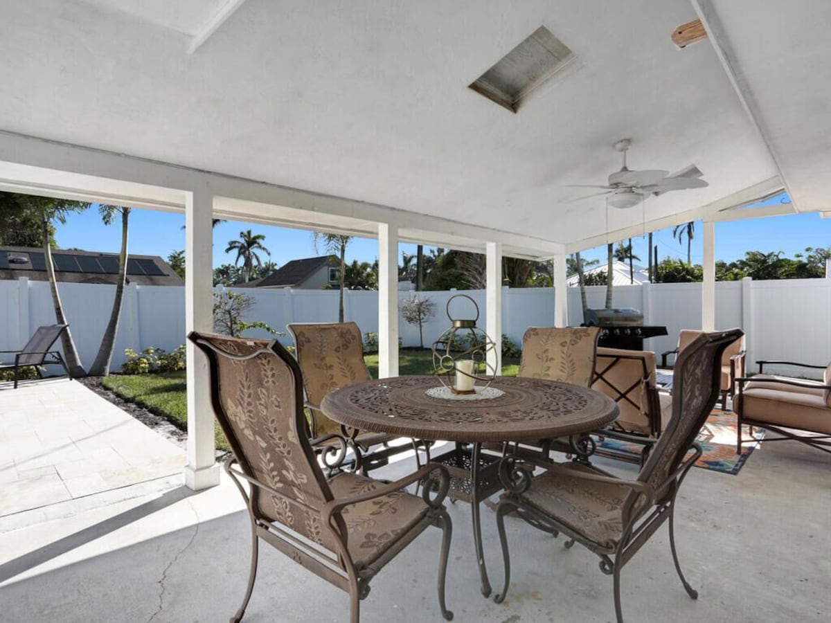 Photo 22 of Quaint Bungalow in Lake Park with Private Pool & Spa - Minutes from Beaches