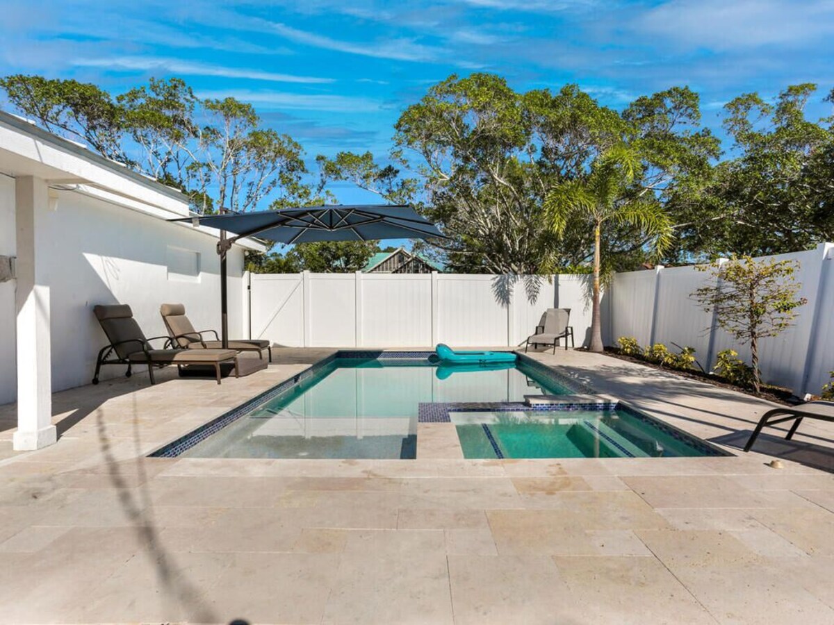 Photo 25 of Quaint Bungalow in Lake Park with Private Pool & Spa - Minutes from Beaches