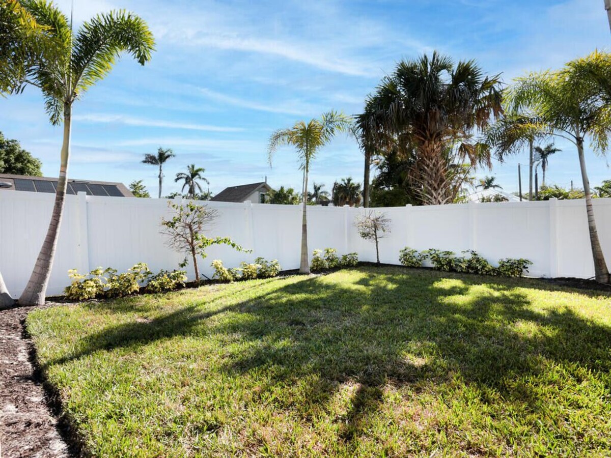 Photo 28 of Quaint Bungalow in Lake Park with Private Pool & Spa - Minutes from Beaches