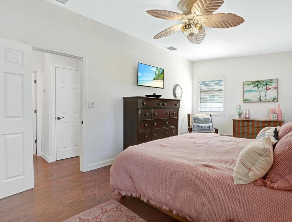 Photo 16 of Quaint Bungalow in Lake Park with Private Pool & Spa - Minutes from Beaches