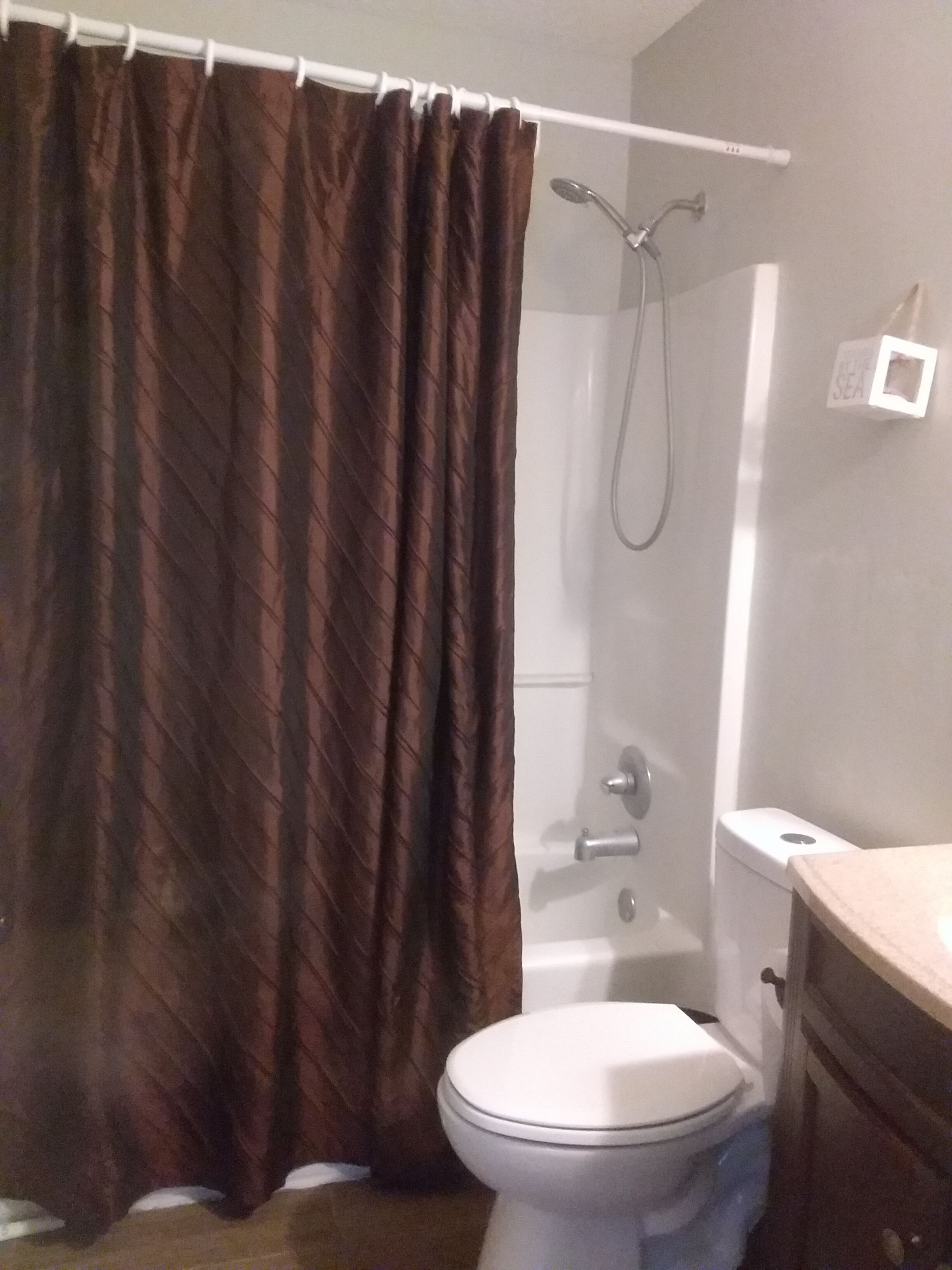 Home near state parks, crystal clear beaches,vortex springs w/amenities & trails