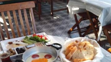 Dagelijks continentaal ontbijt inbegrepen