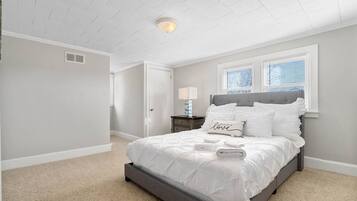 4 bedrooms, iron/ironing board, travel cot, WiFi