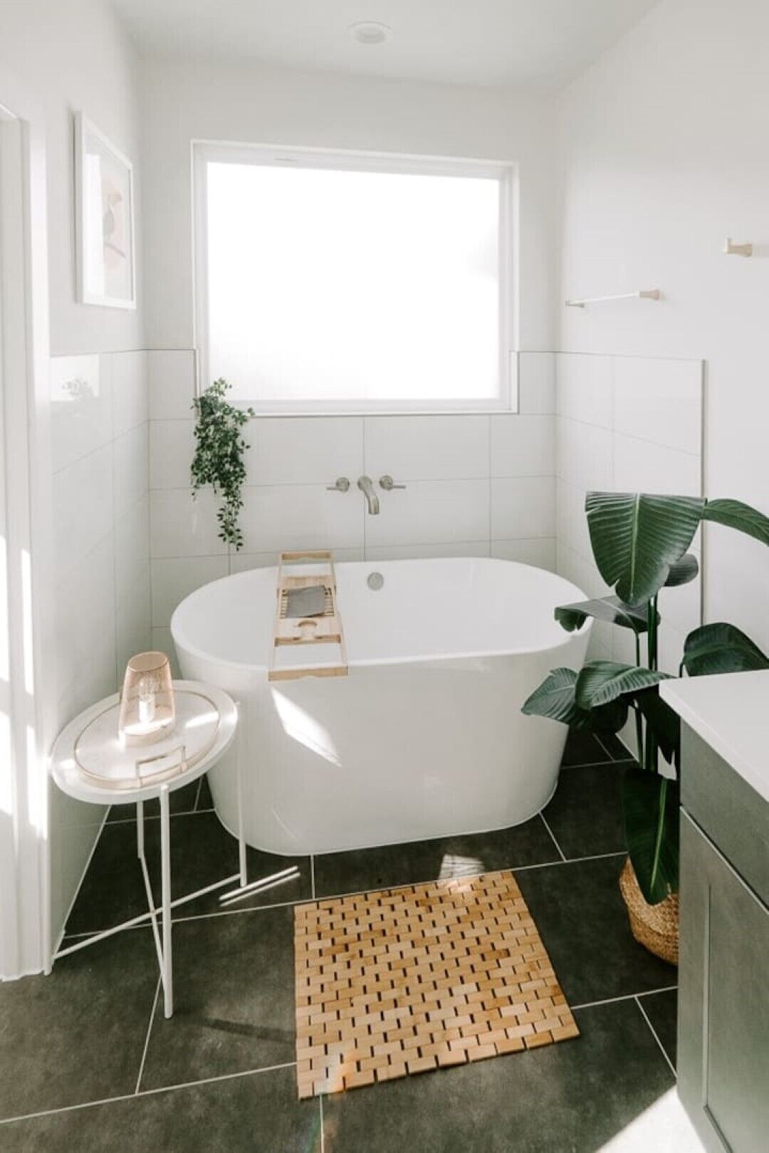 Havana House: 4 Bedroom Oasis Minutes From Action