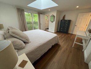 6 chambres, bureau, accès au Wi-Fi (inclus), literie fournie