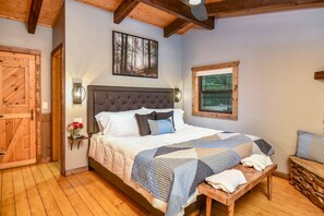 1 bedroom, in-room safe, desk, iron/ironing board