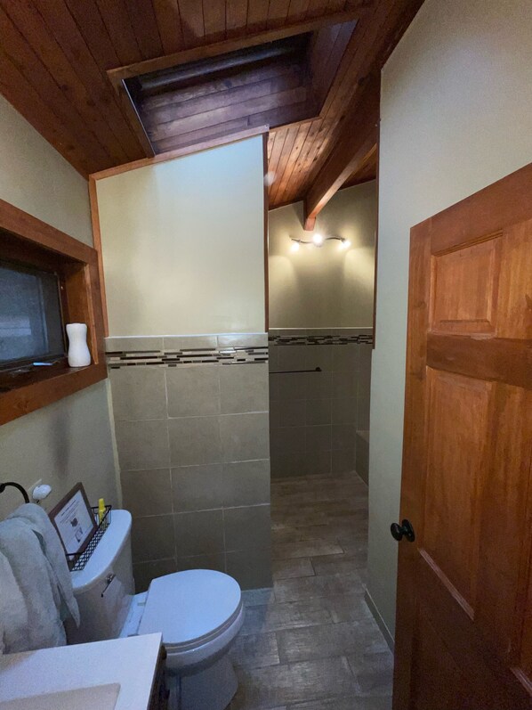 Bathtub - Vacation re (Newfoundland)