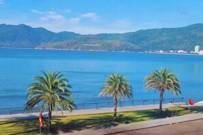 Front of property - Canary Gold Hotel Quy Nhơn, Beachfront (Quy Nhon)