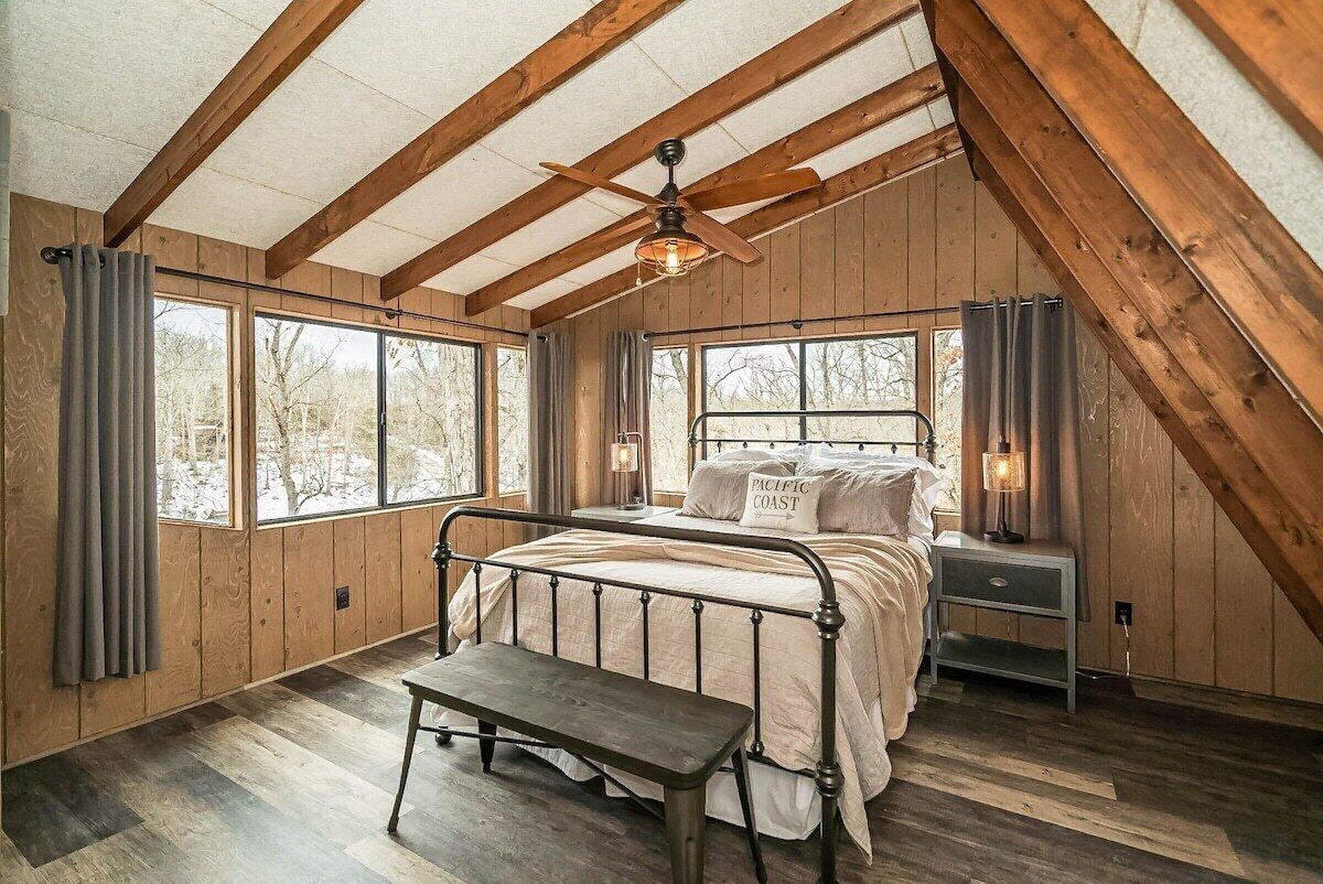 3 Schlafzimmer, Schreibtisch, Bügeleisen/Bügelbrett, Reisekinderbett