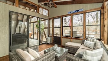 Smart TV, fireplace, DVD player, books