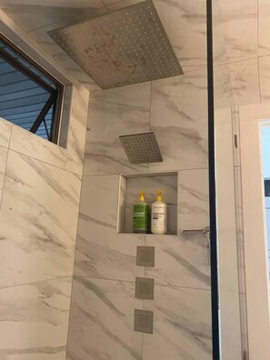 Dusche, Haartrockner