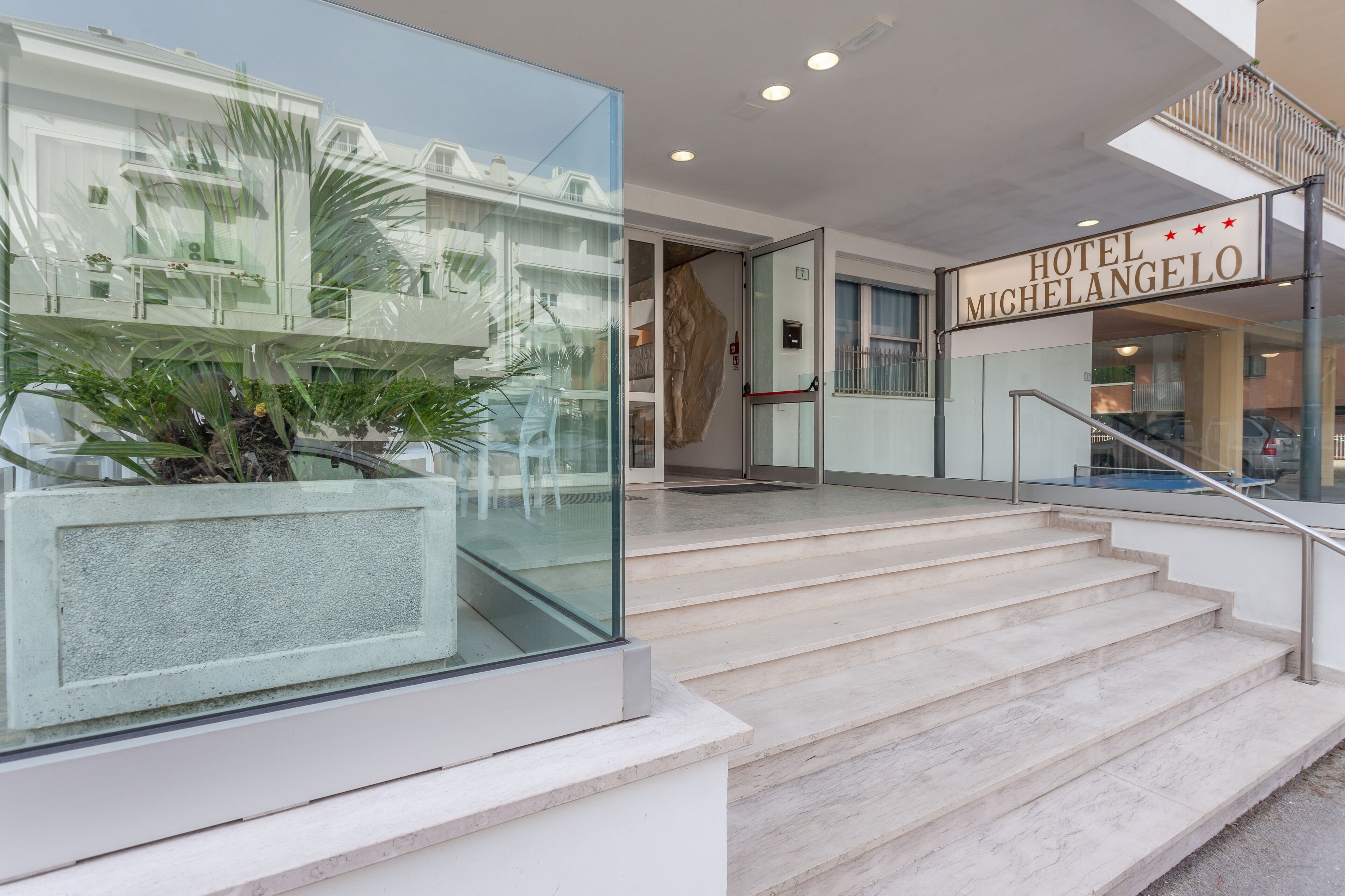 Entrada al alojamiento