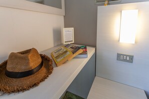 Bureau, draps fournis