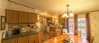 Arrowhead Hideaway, waterfront house with a View.