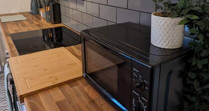 OJ's Spacious Terrace by Clumber Park & Van Dyk's