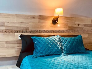 Business Room | Blackout curtains, iron/ironing board, free WiFi, bed sheets - Hotel Santa Cruz Residencial (San Luis Rio Colorado)