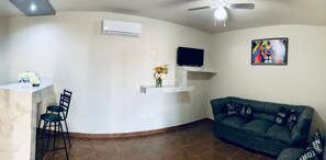 Leilighet – business | Blendingsgardiner, strykejern/-brett, wi-fi (inkludert) og sengetøy