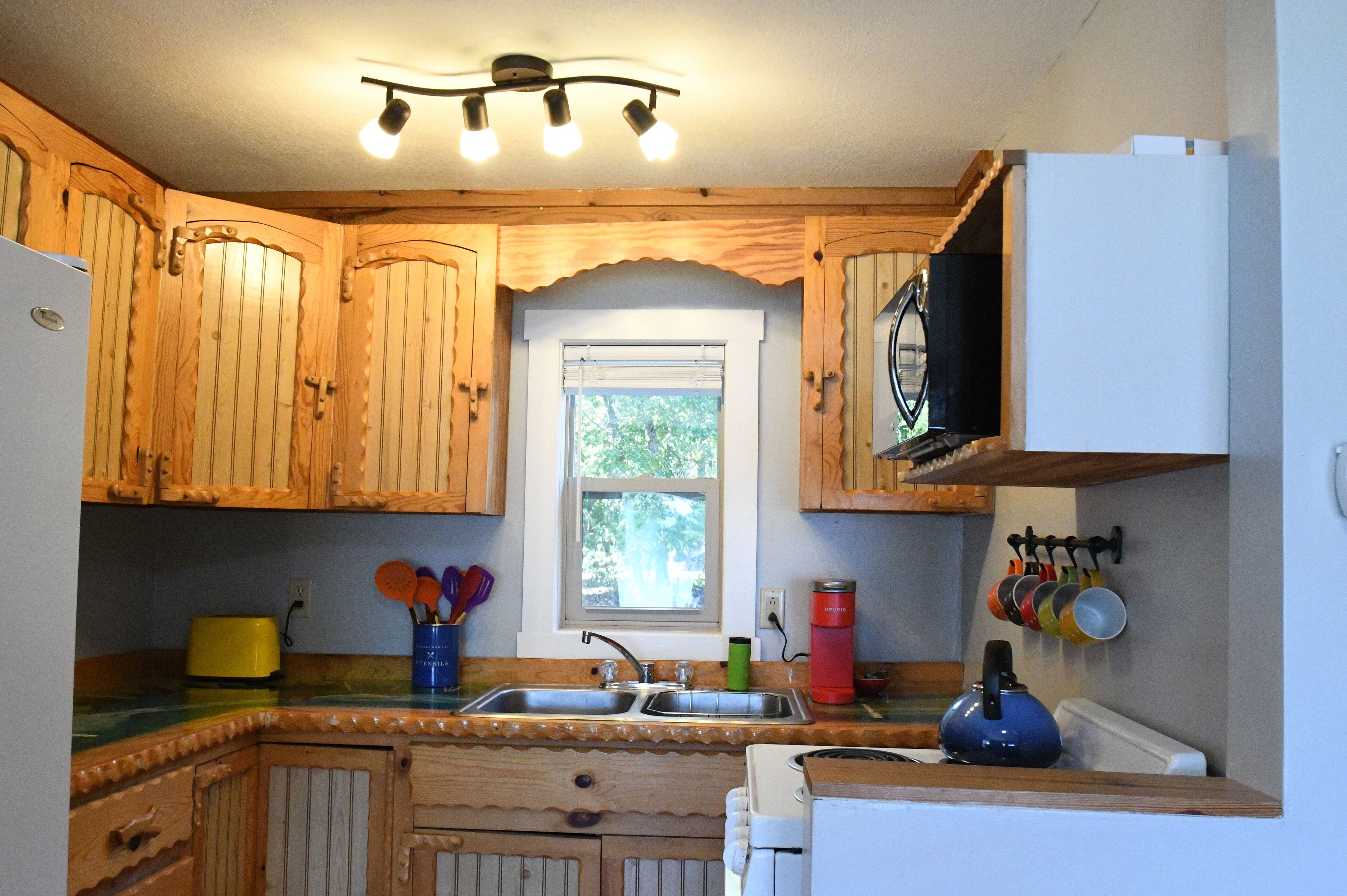 Two cabins right on the lake for the perfect family getaway.