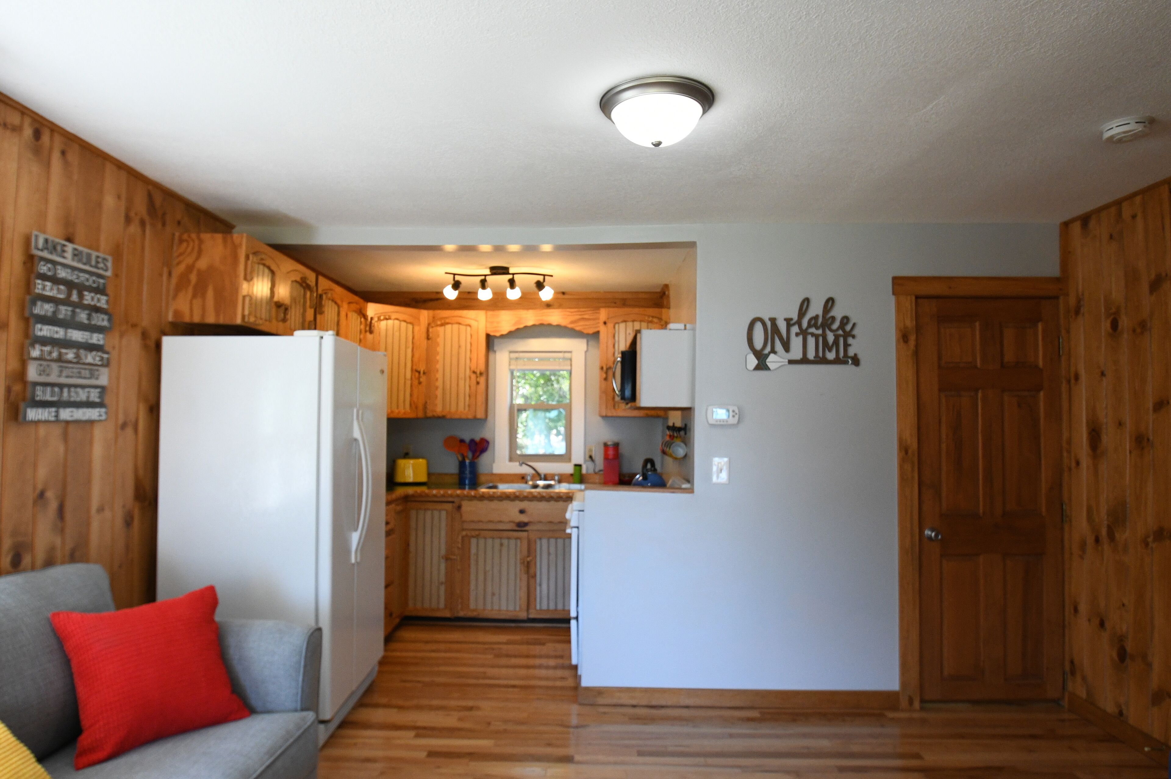 Two cabins right on the lake for the perfect family getaway.