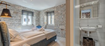 Split Palace Luxury Retreat
