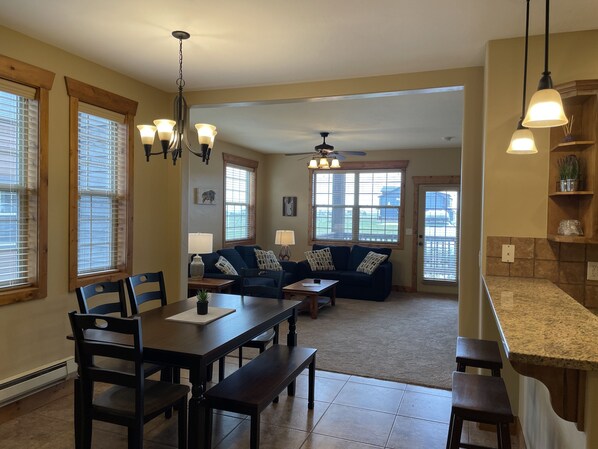 المنشأة من الداخل