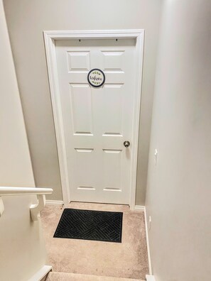 Interior - Newly Built and Cheerful 1-Bedroom Suite (Calgary)