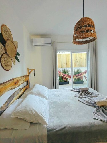 Nice renovated apartment, 1 bedroom, 5 min from the beach