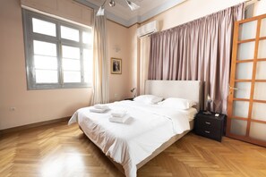 4 Schlafzimmer, Bügeleisen/Bügelbrett, kostenloses WLAN, Bettwäsche