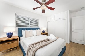 3 bedrooms, travel crib, WiFi, bed sheets
