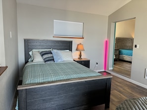 4 bedrooms, WiFi, bed sheets