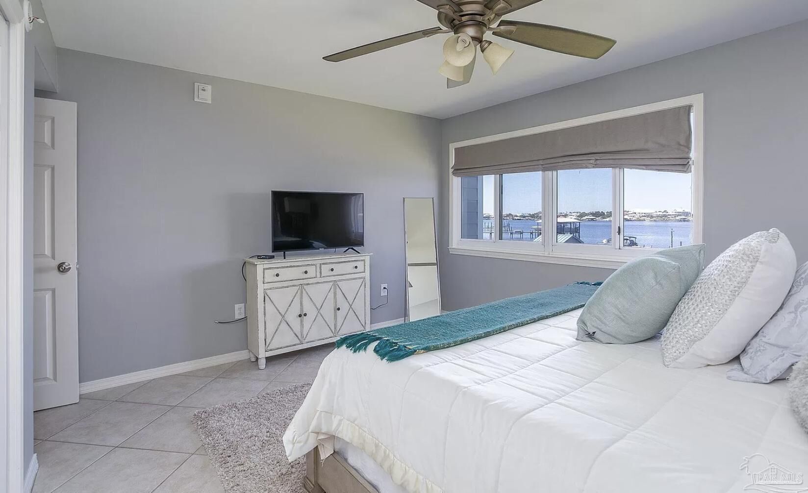 Welcome to 4 O’Clock Dock.  Why Wait ‘Til 5?