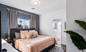 5 bedrooms, desk, iron/ironing board, travel cot