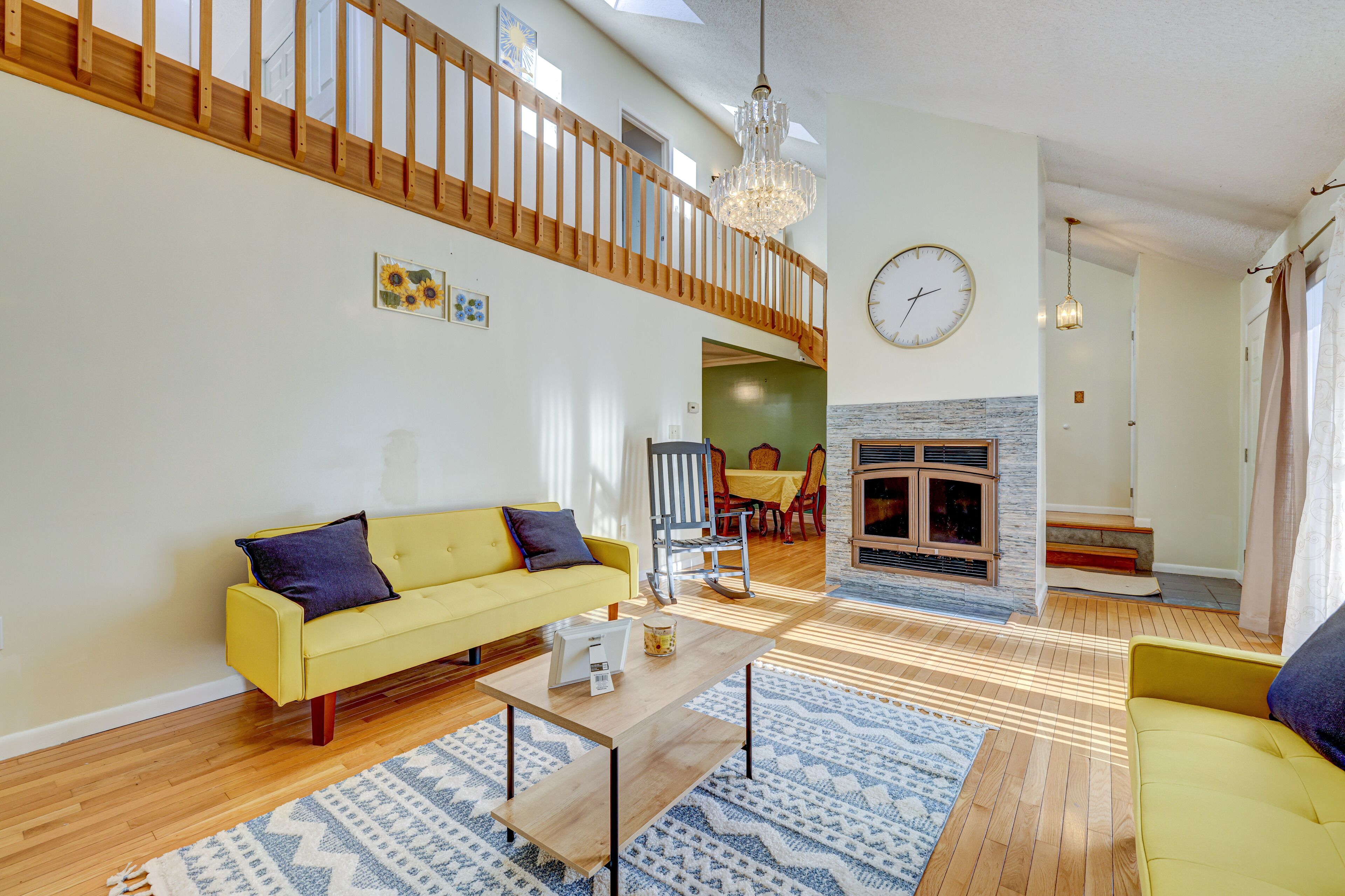 Cozy entire residential home! 15 minutes from camelback